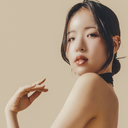 Hina.